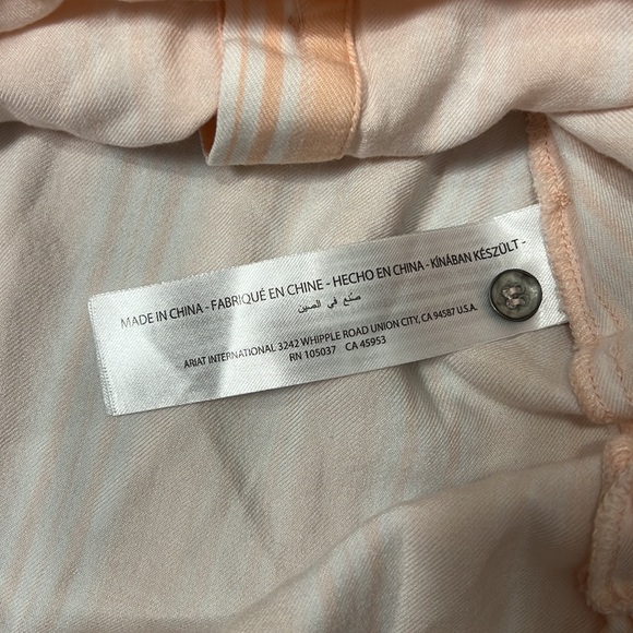 Ariat Markle Cold Shoulder Striped Top - Picture 5 of 7